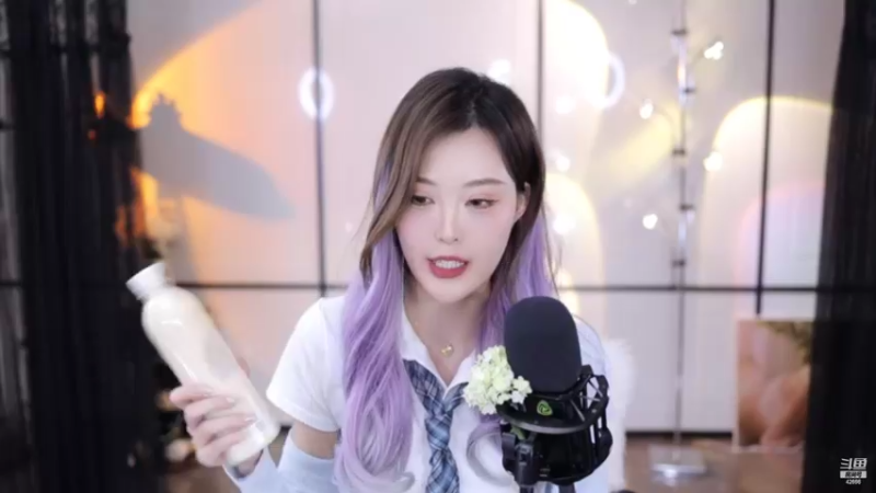 【2022-04-15 12点场】苏恩Olivia：苏恩：巴啦啦小魔仙彭宝来啦啦啦啦