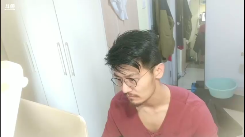 【2022-04-13 13点场】Z火炎炎123：封闭在家办公的摄像头