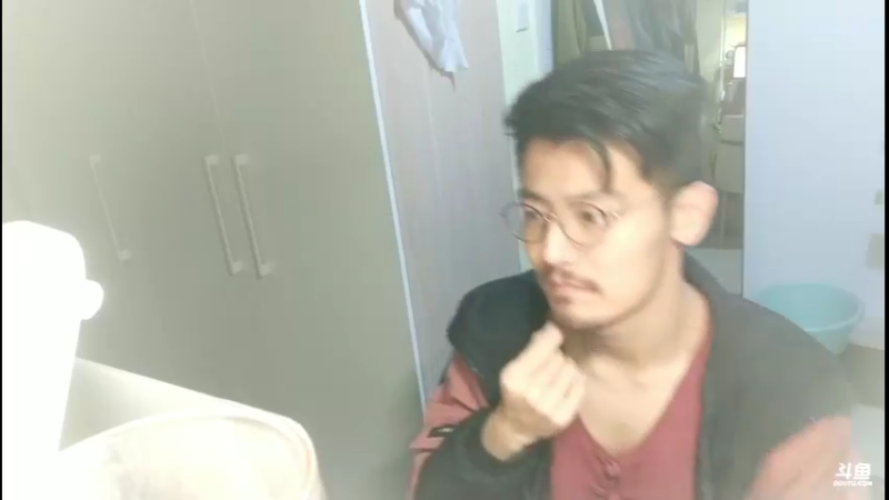 【2022-04-13 19点场】Z火炎炎123：封闭在家办公的摄像头