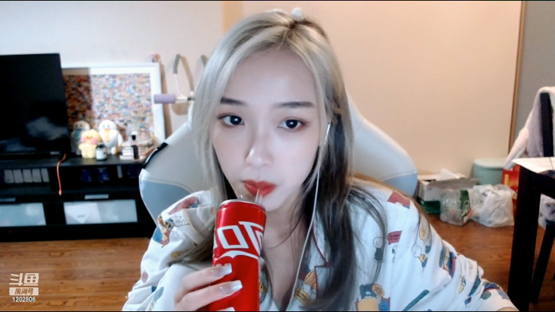 【户外】佳佳喜欢恰仙贝的精彩时刻 20220415 22点场