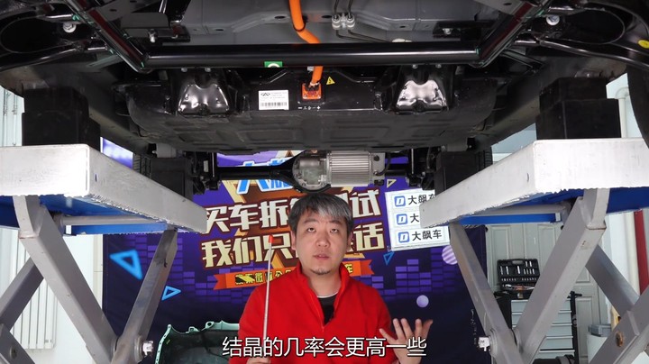 QQ冰淇淋：动真格的“卷”起来，连自己人都仿