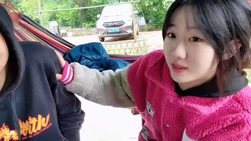 【2022-04-16 12点场】川味箩卜：百百在基地的快乐生活~