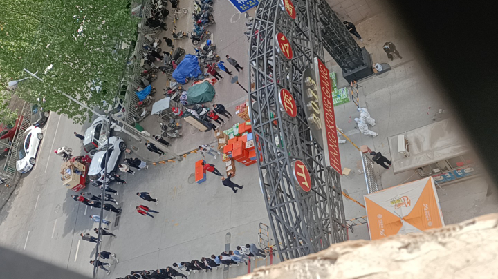一夜之间  不能上班了