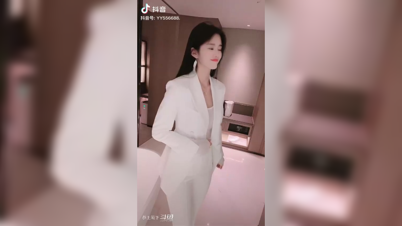 恭王小团队之老四 - （跳的好不好，不重要 开心最重要#微胖女生 #招牌笑容）