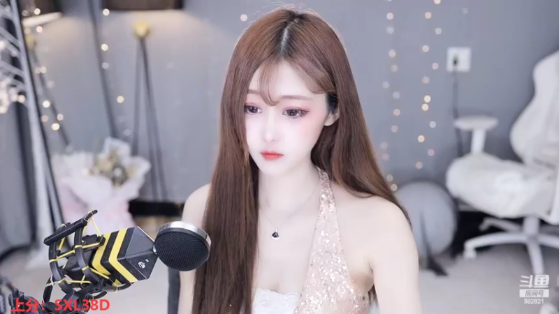 【2022-04-17 14点场】苏小懒38D：呆萌懒妹无敌射手嘎嘎下饭