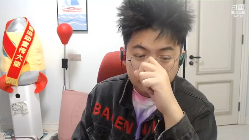 【2022-04-17 03点场】火力堂主：在家休整！堂主开心！