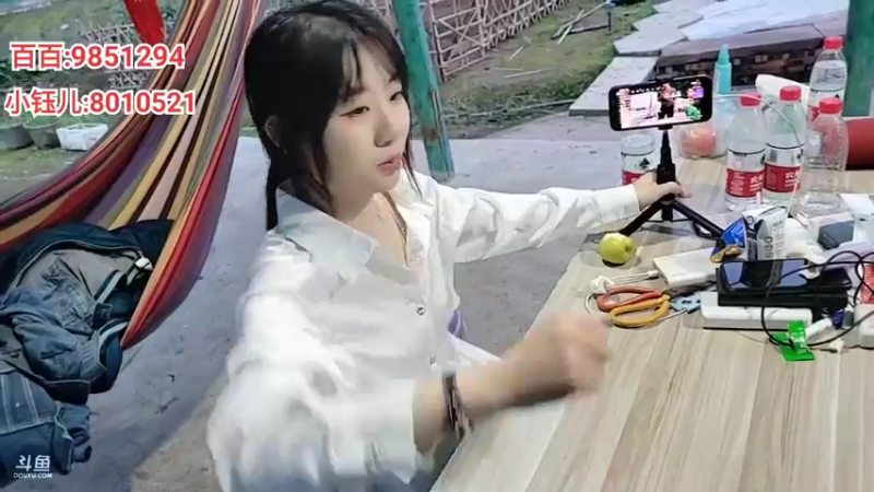 【2022-04-18 19点场】川味箩卜：百百和钰儿在基地的快乐生活