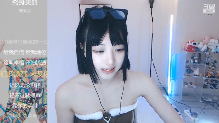 美女小姐姐很有个性，她不喜欢别人教她做事