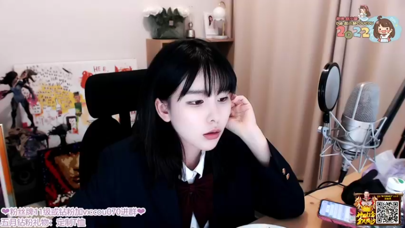 【2022-04-18 20点场】赵小臭：凑凑：今日有凑。嘻嘻。