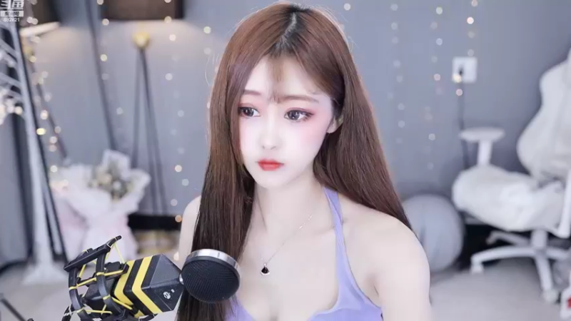 【2022-04-19 15点场】苏小懒38D：呆萌懒妹无敌射手嘎嘎下饭