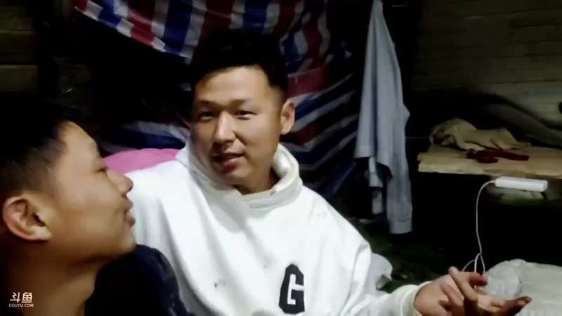 【2022-04-18 23点场】逐梦兄弟：《荒岛余生》第6天 等你回来