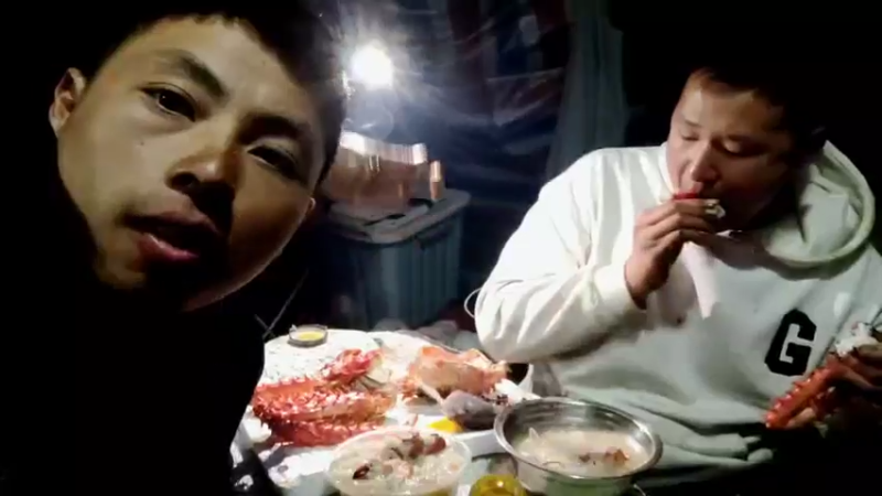 【2022-04-18 21点场】逐梦兄弟：《荒岛余生》第5天 想回家