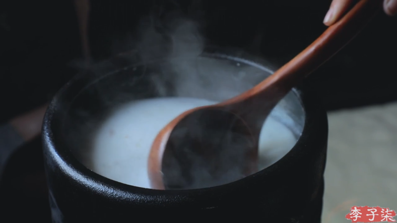 我在斗鱼看李子柒liziqi直播美食
