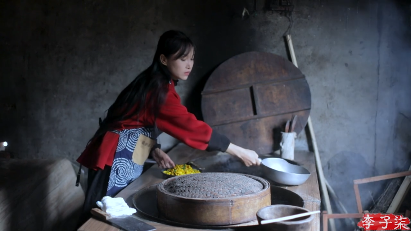 我在斗鱼看李子柒liziqi直播美食