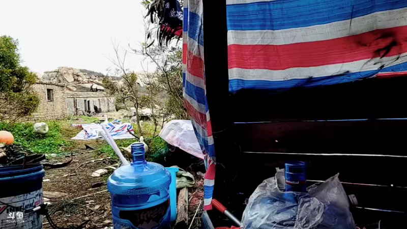 【2022-04-21 09点场】逐梦兄弟：《荒岛余生》第8天 想去观音桥的第一天