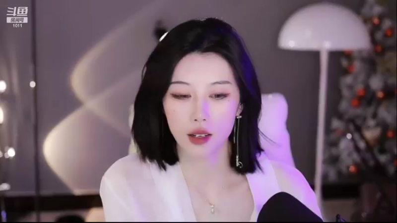 【2022-04-22 02点场】青台miss：希望大家天天开心~ 1011