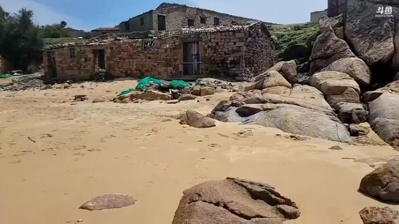 【2022-04-22 10点场】逐梦兄弟：《荒岛余生》第9天 想去观音桥的第二天