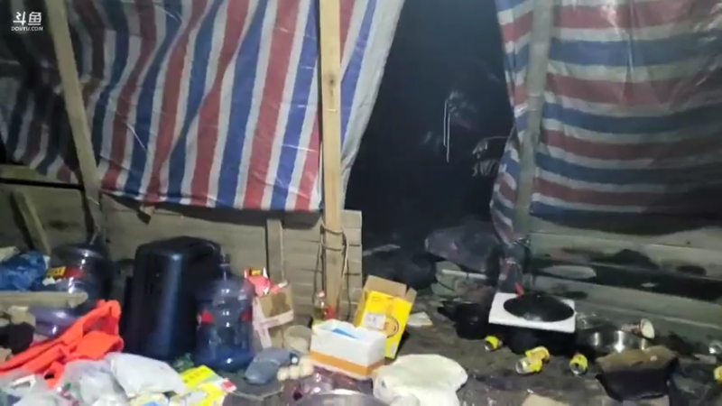 【2022-04-22 21点场】逐梦兄弟：《荒岛余生》第9天 想去观音桥的第二天