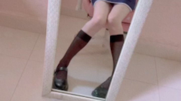 蜜桃冻QuQ发布了一个斗鱼视频2022-04-22