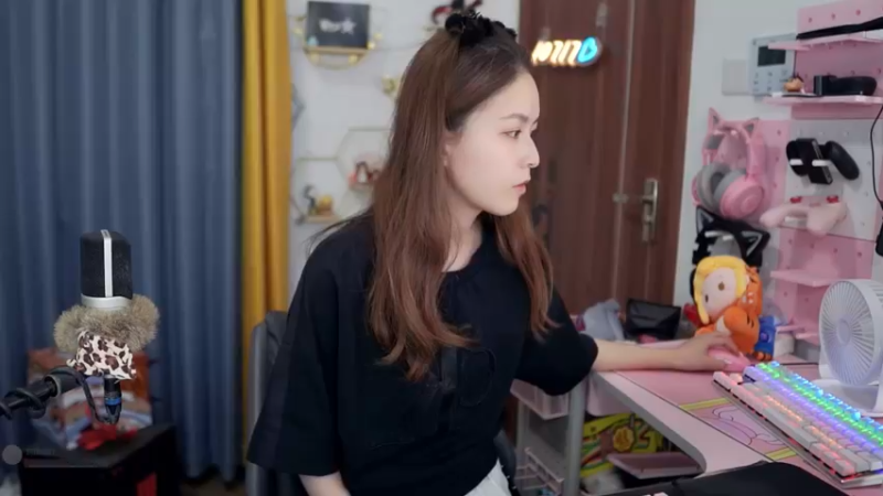 【2022-04-22 14点场】传情小小：马还我30豆！！！！
