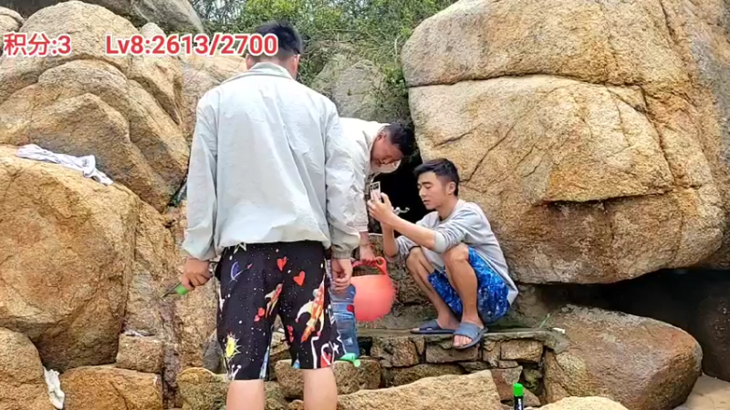 【2022-04-23 12点场】逐梦兄弟：《荒岛余生》第10天 想去观音桥的第3天