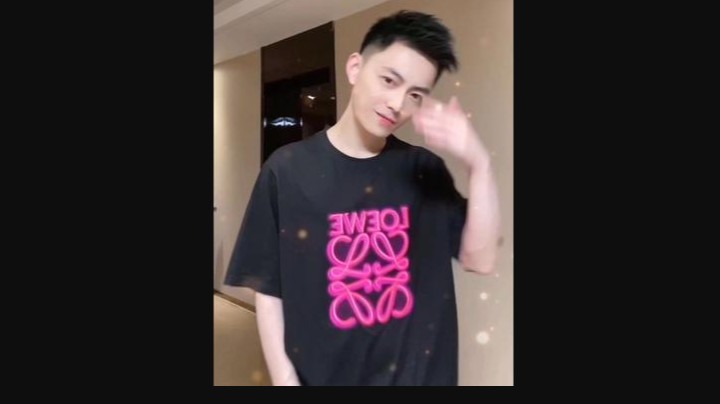 你关注列表的第一个人，他会便秘五天