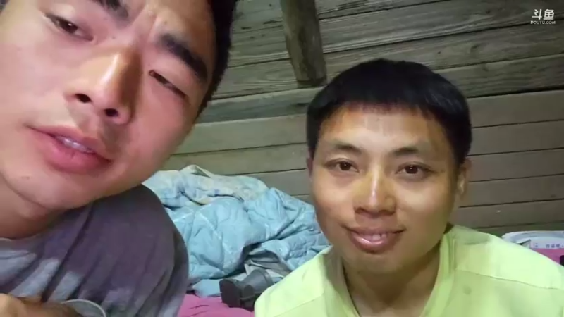 【2022-04-25 00点场】逐梦兄弟：《荒岛余生》第11天 今天最后一天了！