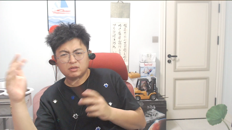 我在斗鱼看火力堂主直播户外