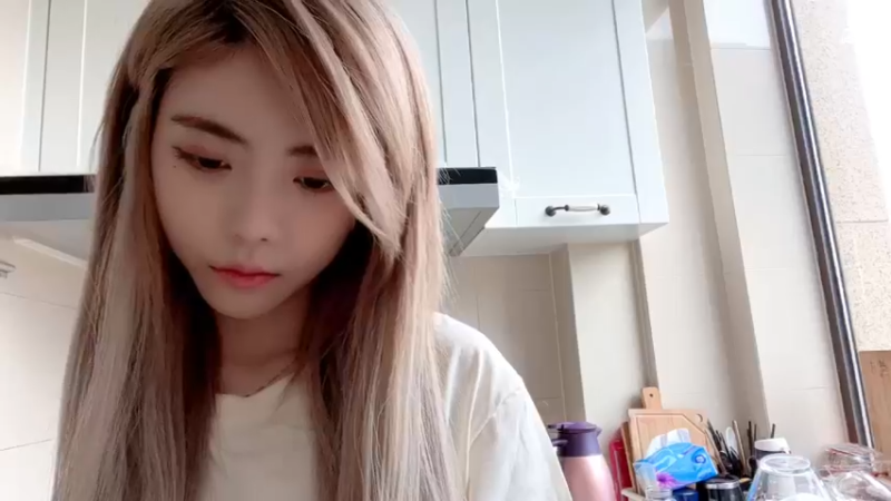 【2022-04-26 16点场】不2不叫周淑怡：淑怡：先做个饭