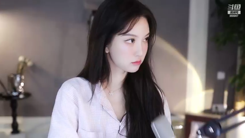 【2022-04-27 20点场】南妹儿呀：你好这里是火焰山