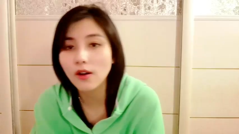 【2022-04-27 21点场】我是唐菲：我表情悠哉跳个大概
