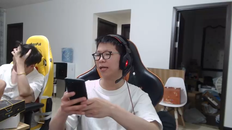 【2022-04-27 21点场】余小C真的很强：#超次元峡谷水友赛#.