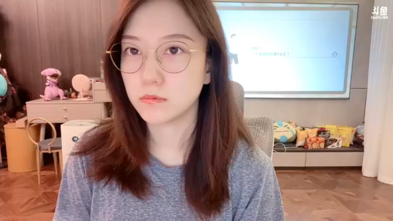 【2022-04-28 16点场】睡不醒的璨璨：在家的44天。٩(๑❛ᴗ❛๑)۶