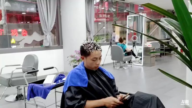 【2022-04-29 17点场】逐梦兄弟：牙珂传奇在重庆的第二天