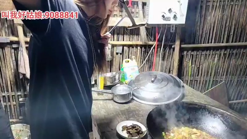 【2022-04-29 19点场】川味箩卜：鹅妹快乐的一天～