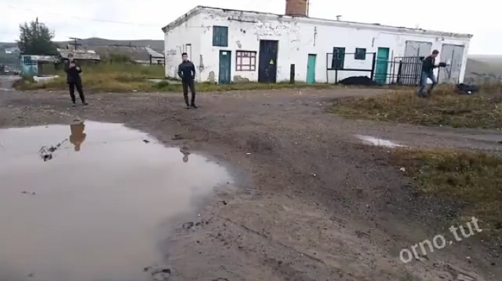 这也太坏了，我刹不住啦！一如我们的童年哈哈哈哈
