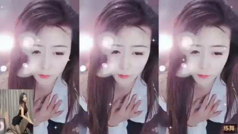 忧忧--《First Love》