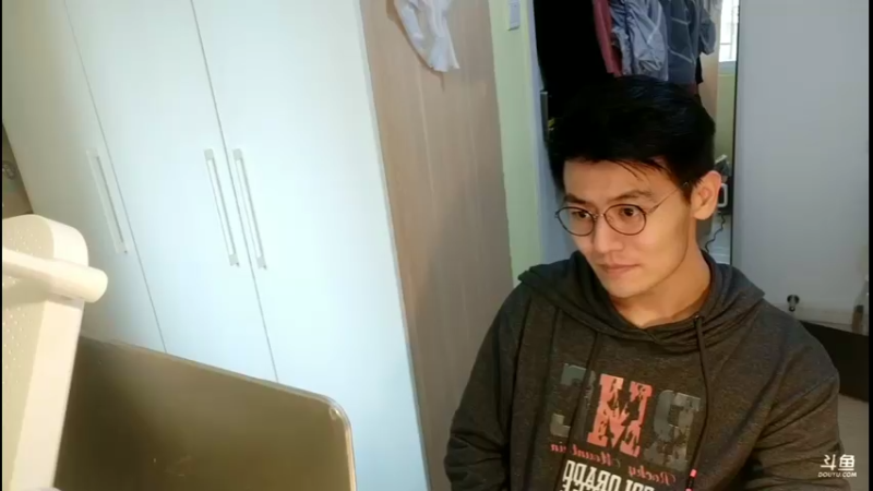 【2022-04-29 12点场】Z火炎炎123：封闭在家办公的摄像头