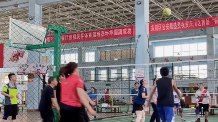 欢声笑语迎五一