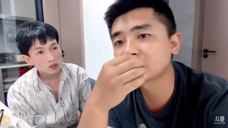 【2022-04-30 22点场】主播阿郎：海南海口卖唱