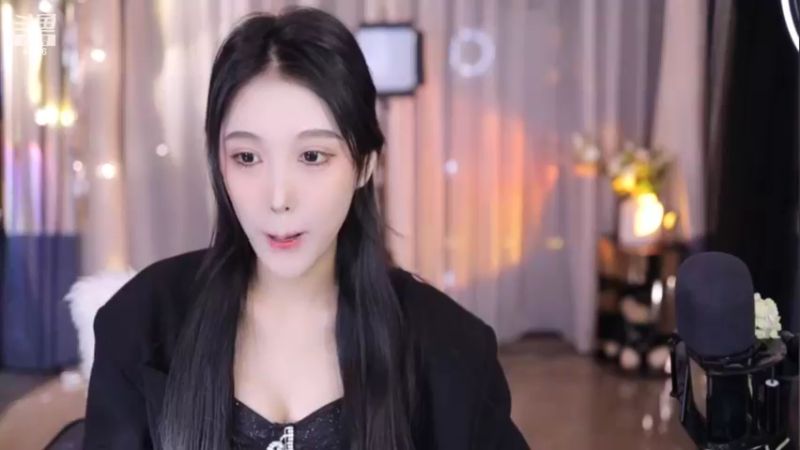 【2022-05-01 19点场】苏恩Olivia：苏恩：莲子彭彭双倍亲密度冲冲