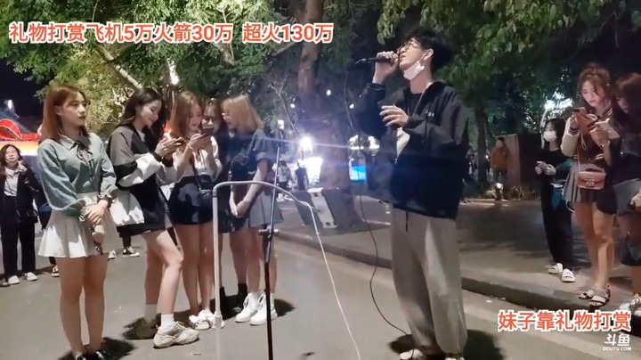 越南小伙子翻唱经典歌曲很好听，这首歌旋律你肯定熟悉啊