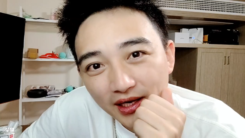 【户外】国民大舅哥的精彩时刻 20220501 00点场