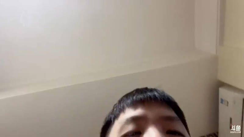 【2022-05-01 02点场】AMG小牧：~跑一会~ 晚上赞助赛