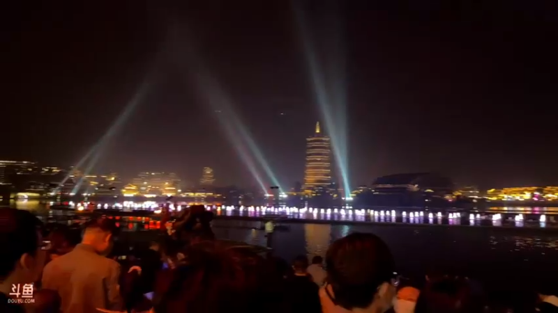 【2022-05-01 19点场】别问问就黑皮：【小奶团】铜官窑古镇