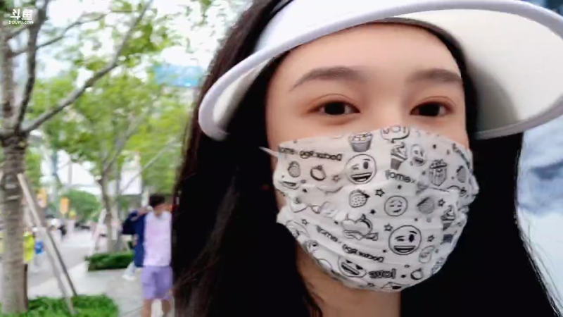 【户外】uneeZ的精彩时刻 20220502 17点场