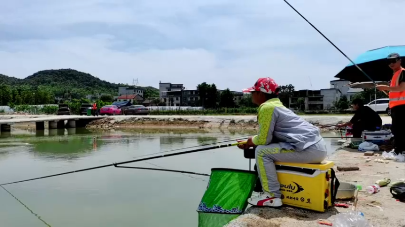 【2022-05-02 13点场】中华户外钓鱼：玉米王1号诱重出江湖