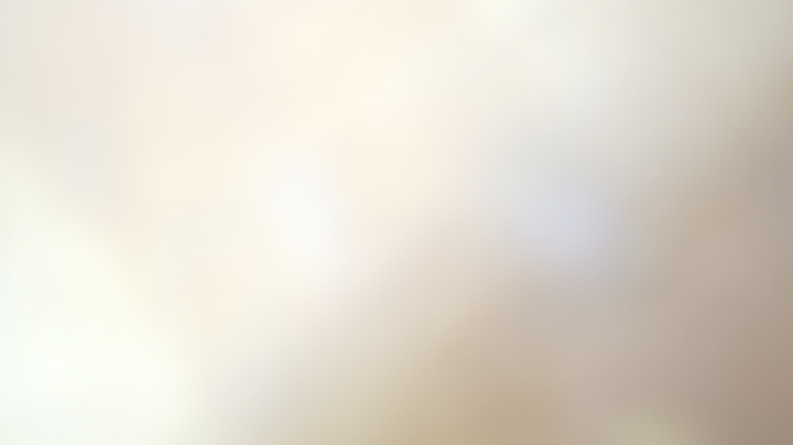 嗯