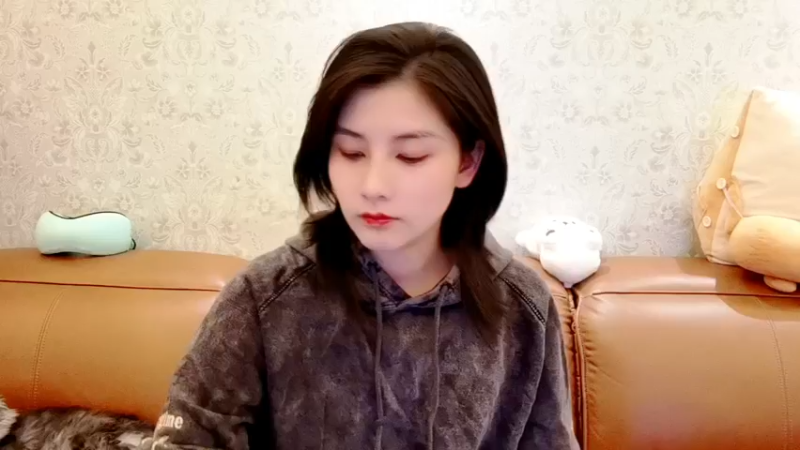 【2022-05-04 20点场】我是唐菲：不开心 讲个笑话开心开心