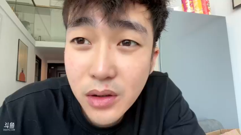 【2022-05-04 16点场】别问问就黑皮：【小奶团】黑皮